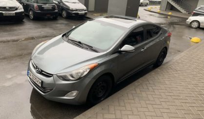 Hyundai Elantra 2012