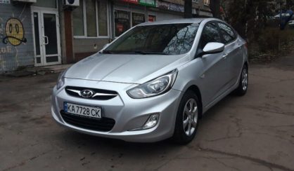 Hyundai Accent 2012