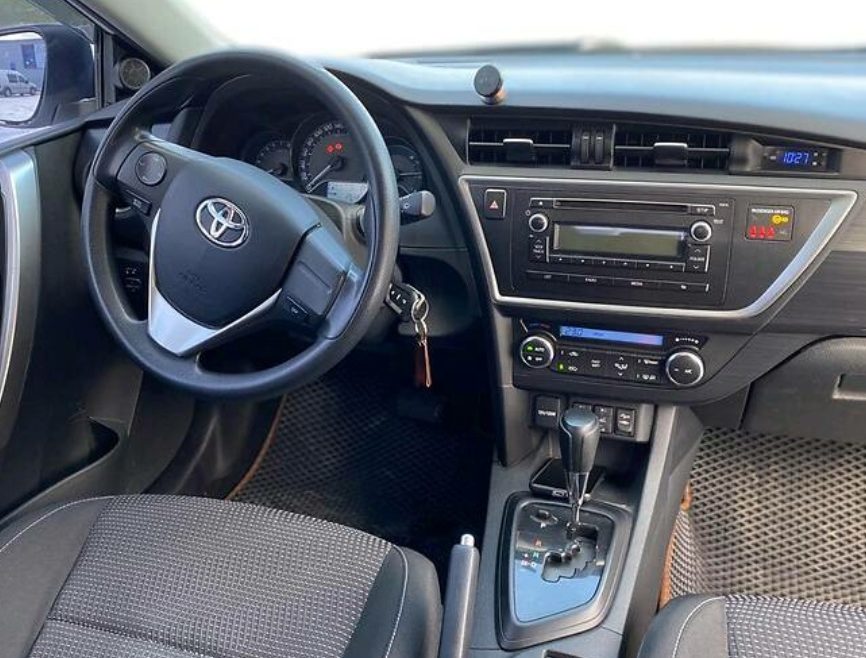 Toyota Auris 2013