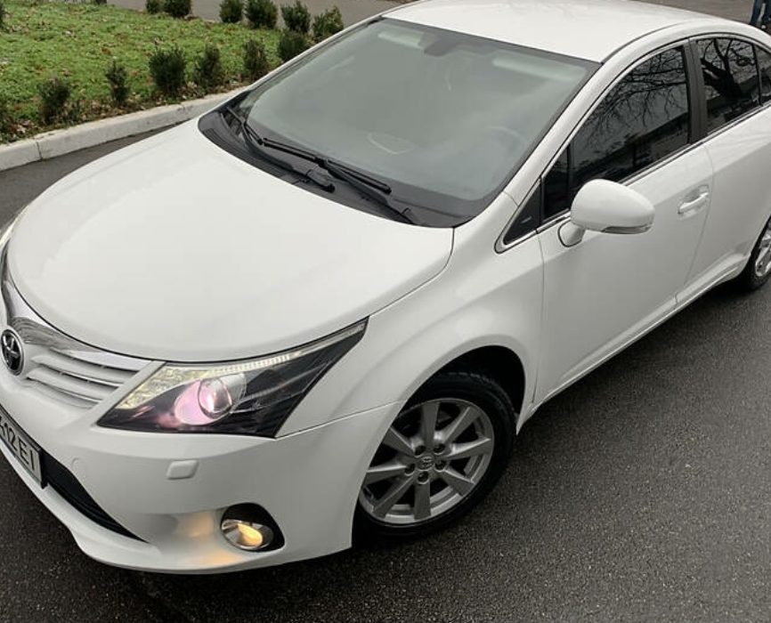 Toyota Avensis 2011