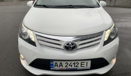 Toyota Avensis 2011