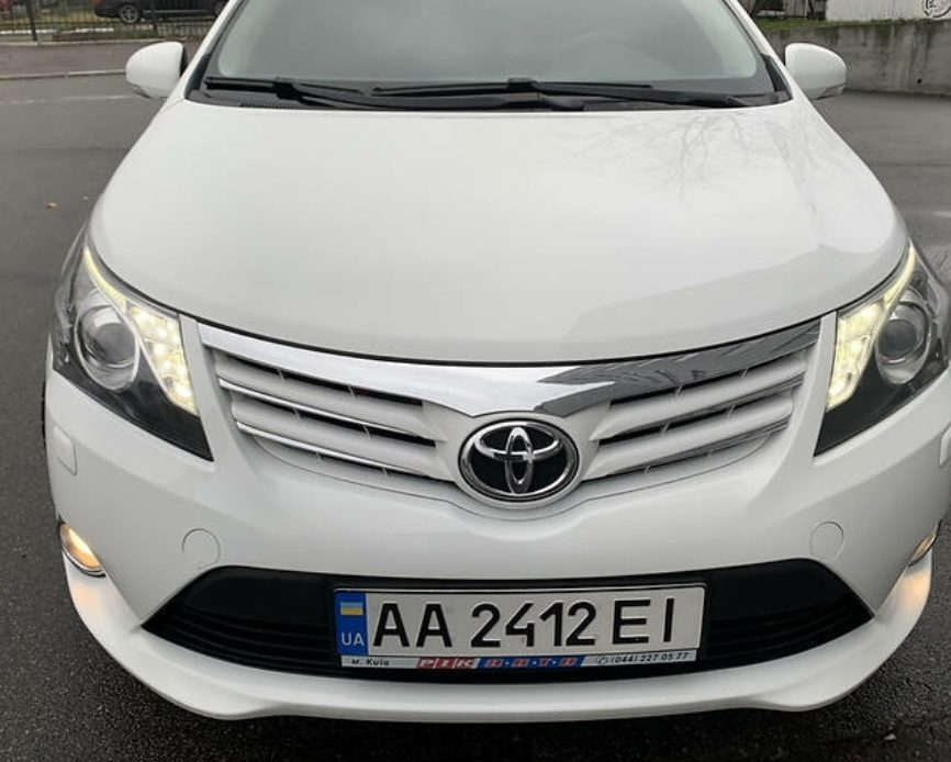 Toyota Avensis 2011