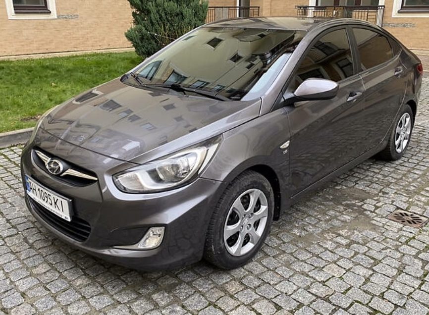 Hyundai Accent 2012