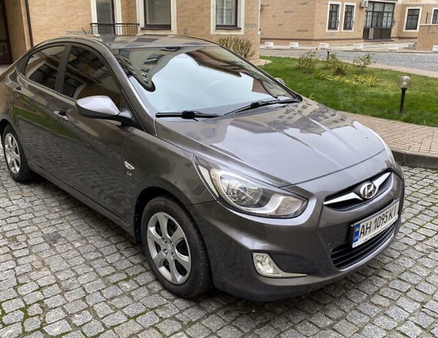 Hyundai Accent 2012