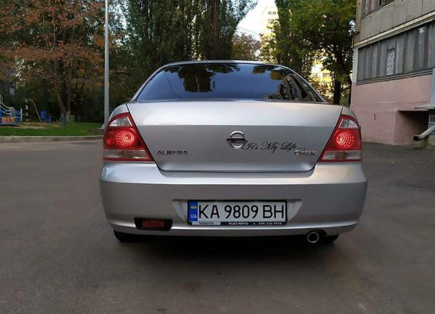 Nissan Almera 2011