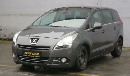 Peugeot 5008 2011