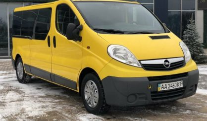 Opel Vivaro пасс. 2010