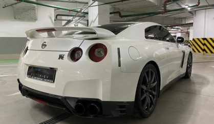 Nissan GT-R 2013