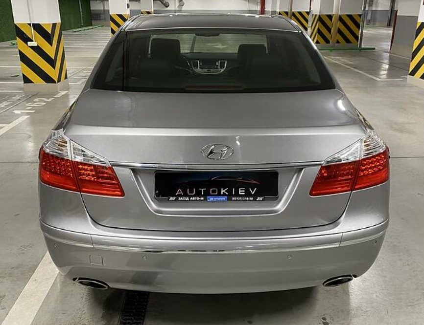 Hyundai Genesis 2008