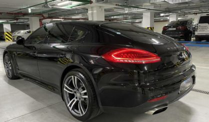 Porsche Panamera 2016