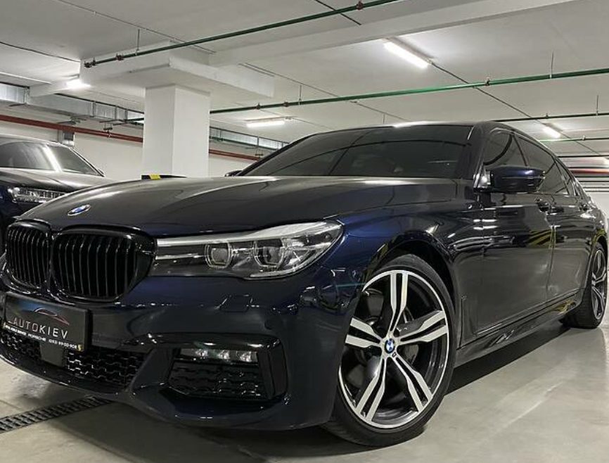 BMW 740 2016