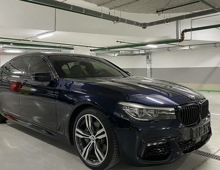 BMW 740 2016