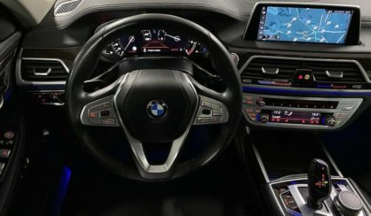 BMW 740 2016