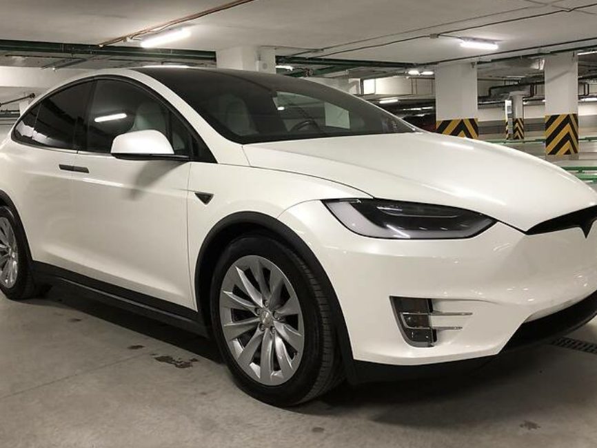 Tesla Model X 2016