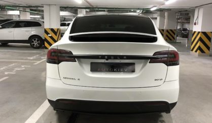 Tesla Model X 2016