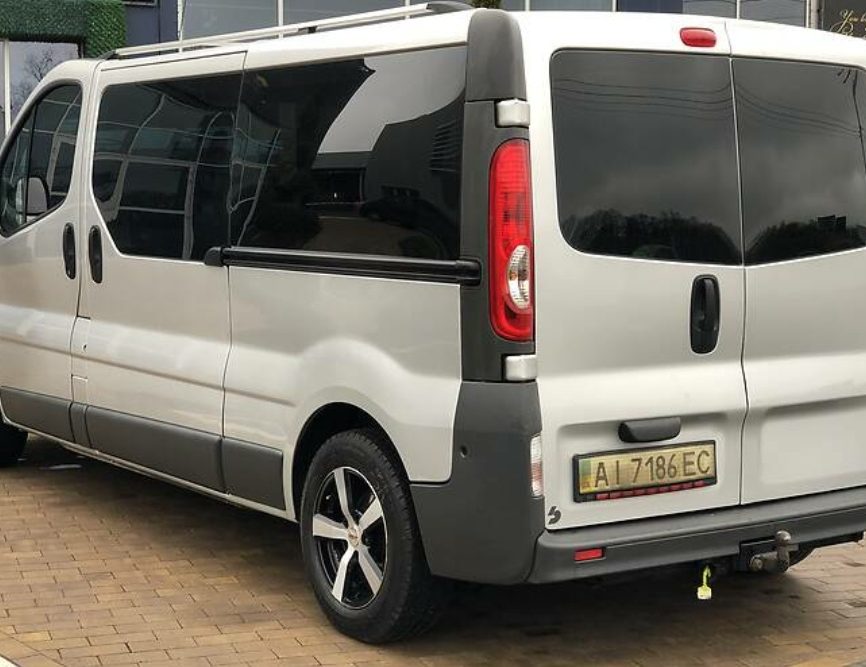 Opel Vivaro пасс. 2009