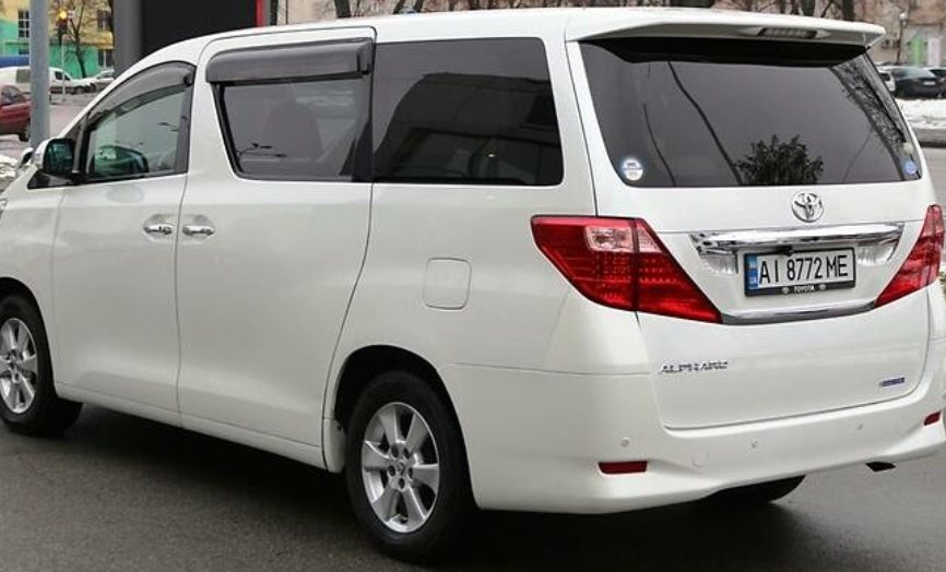 Toyota Alphard 2010