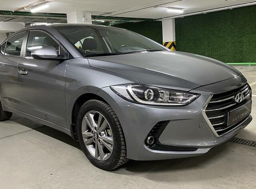 Hyundai Elantra 2018