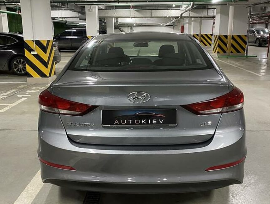 Hyundai Elantra 2018