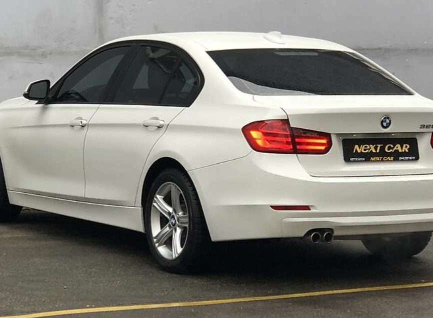 BMW 328 2015