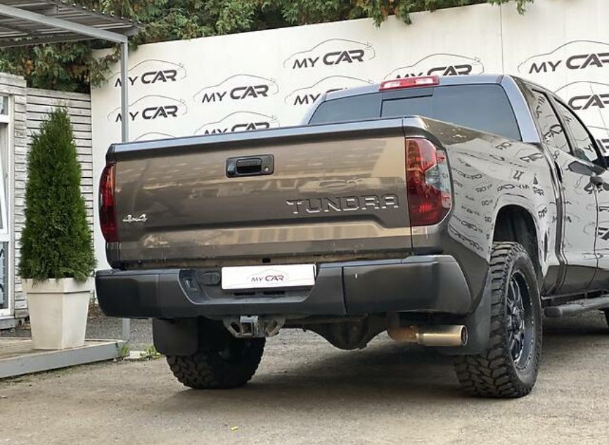 Toyota Tundra 2014