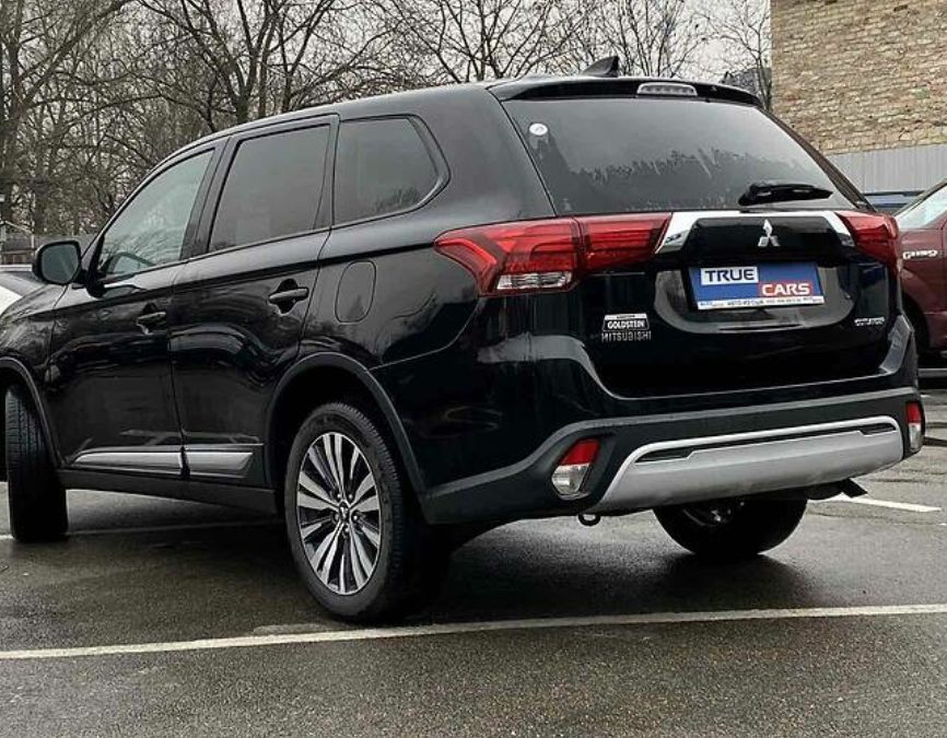 Mitsubishi Outlander 2019