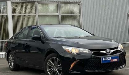 Toyota Camry 2016