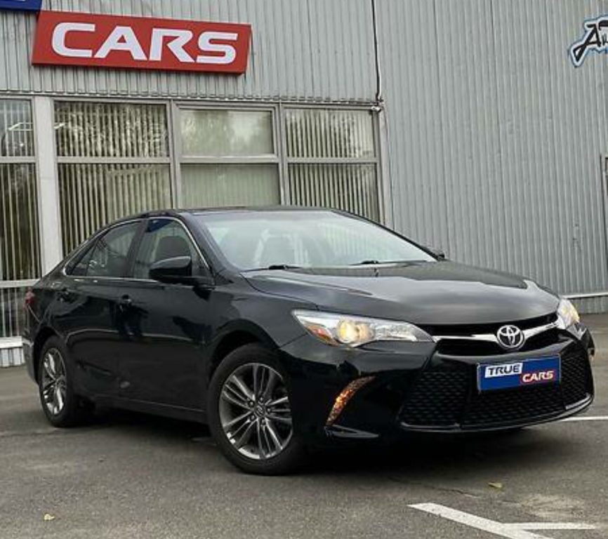 Toyota Camry 2016