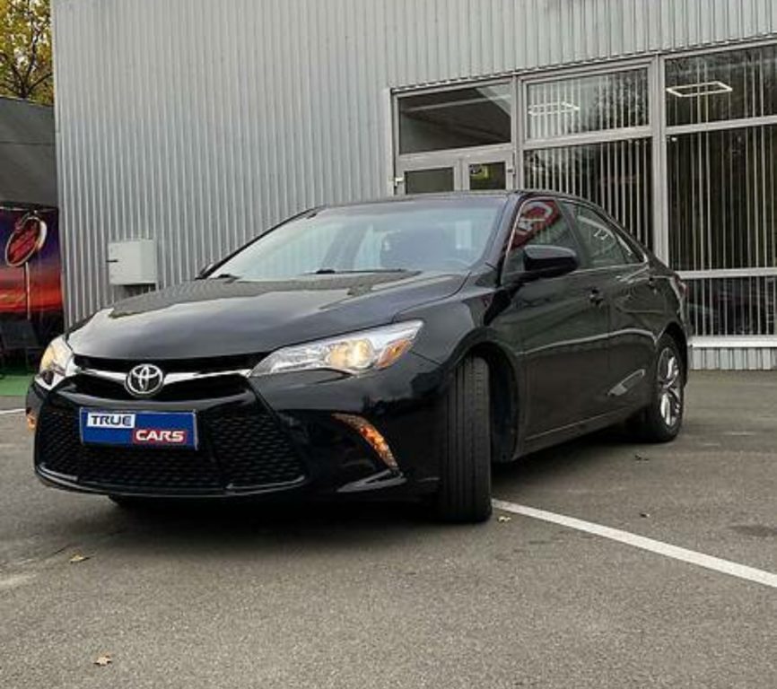 Toyota Camry 2016