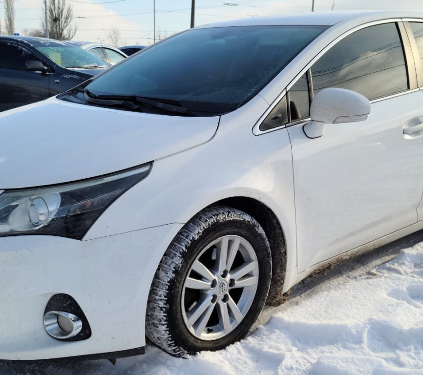 Toyota Avensis 2012