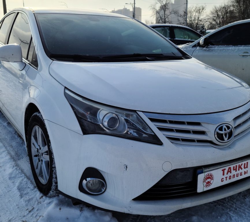 Toyota Avensis 2012