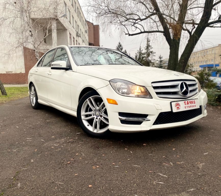 Mercedes-Benz C-Class 2012