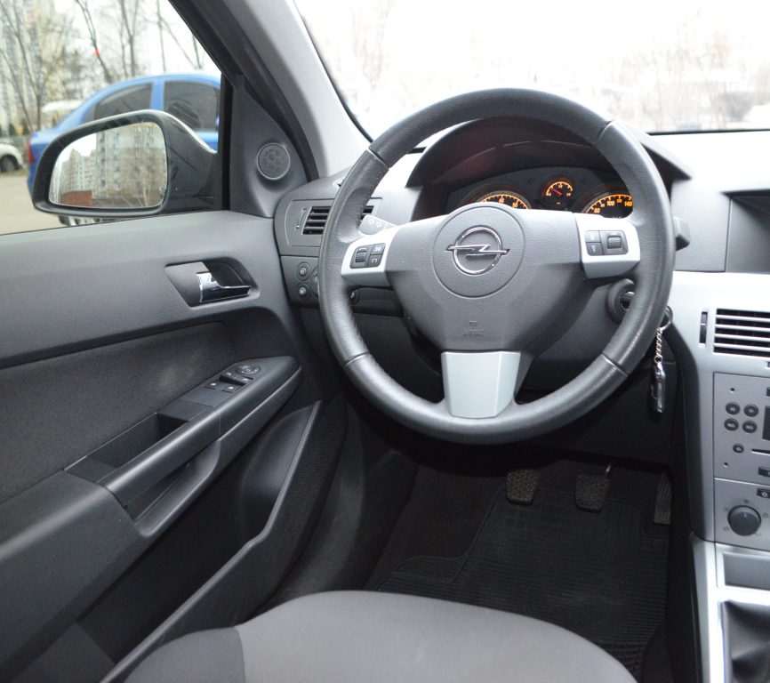 Opel Astra H 2011