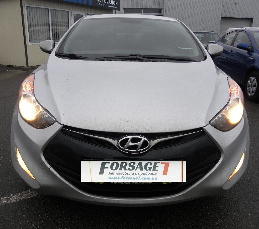 Hyundai Elantra 2012