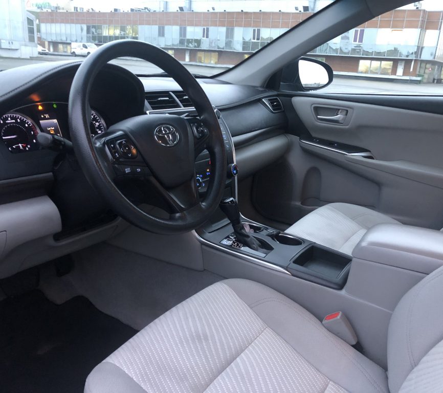 Toyota Camry 2016