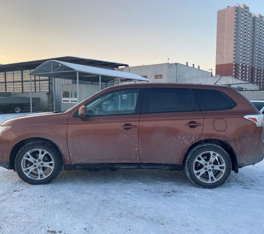 Mitsubishi Outlander 2013