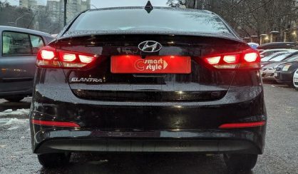 Hyundai Elantra 2016