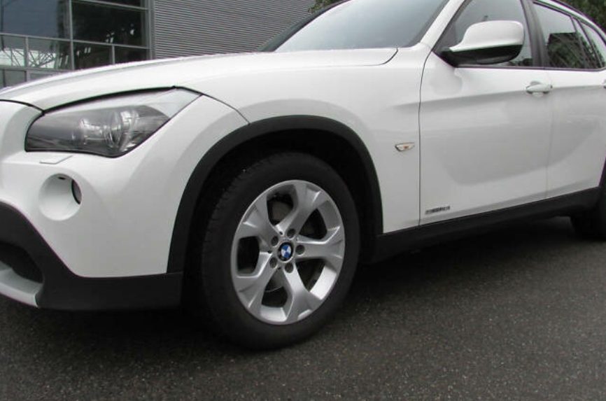 BMW X1 2011