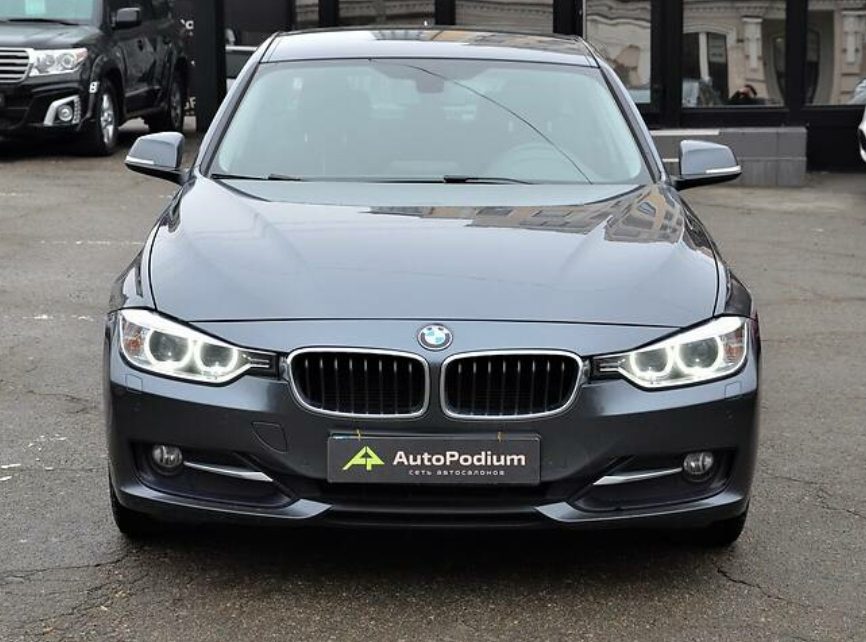 BMW 320 2012