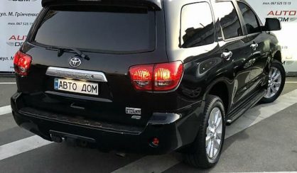 Toyota Sequoia 2014