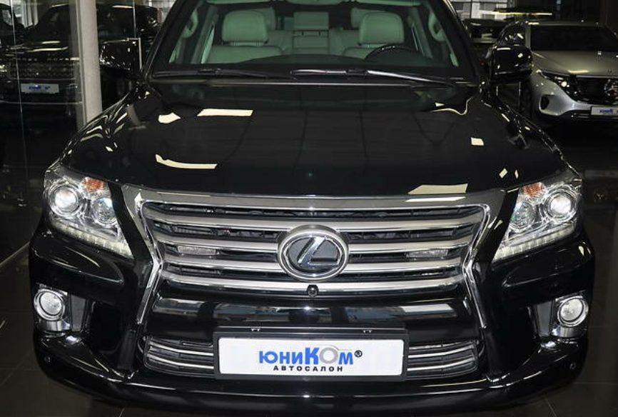 Lexus LX 570 2013