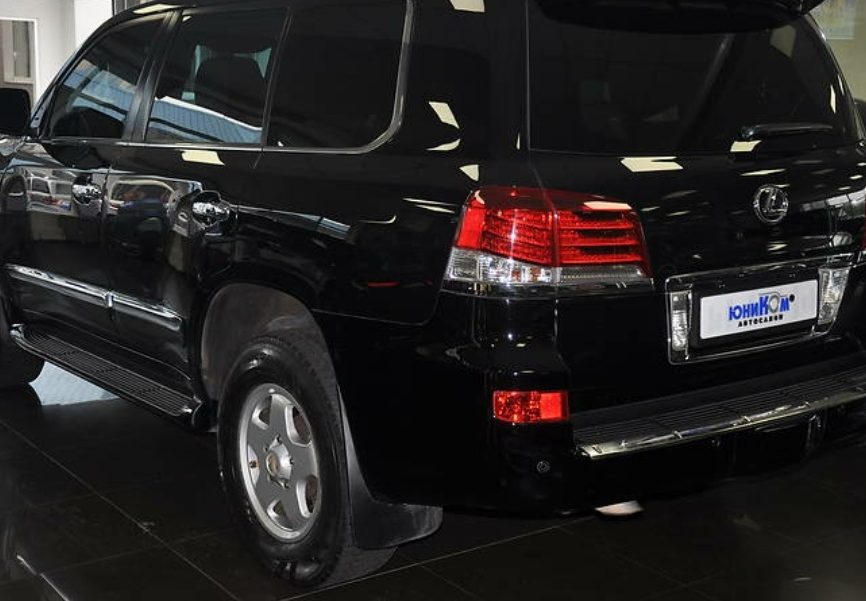 Lexus LX 570 2013