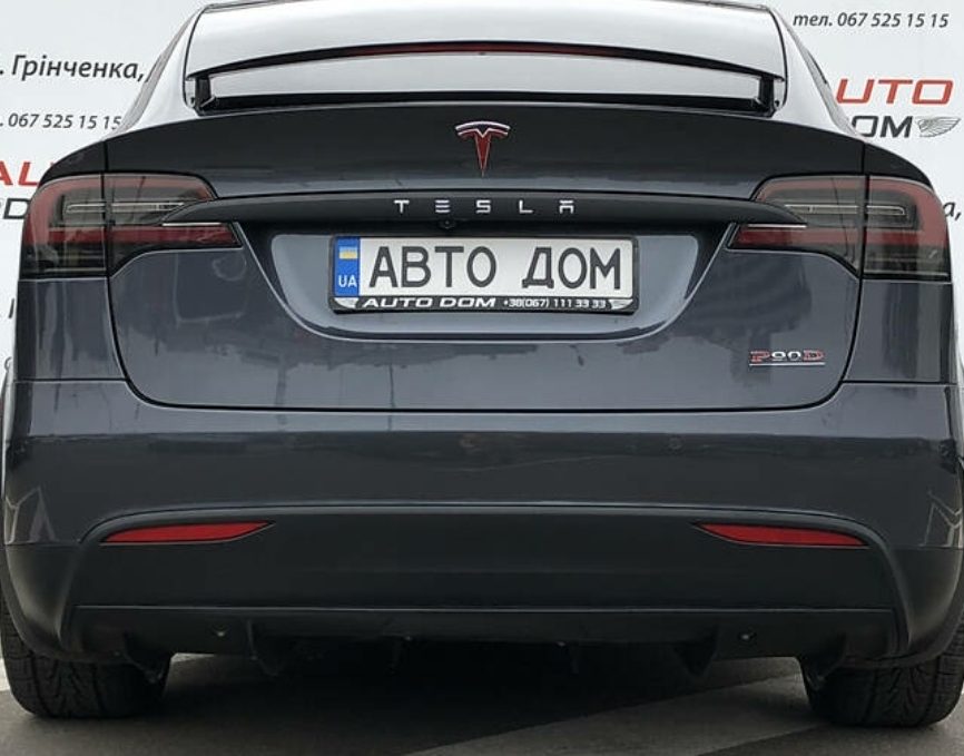 Tesla Model X 2016