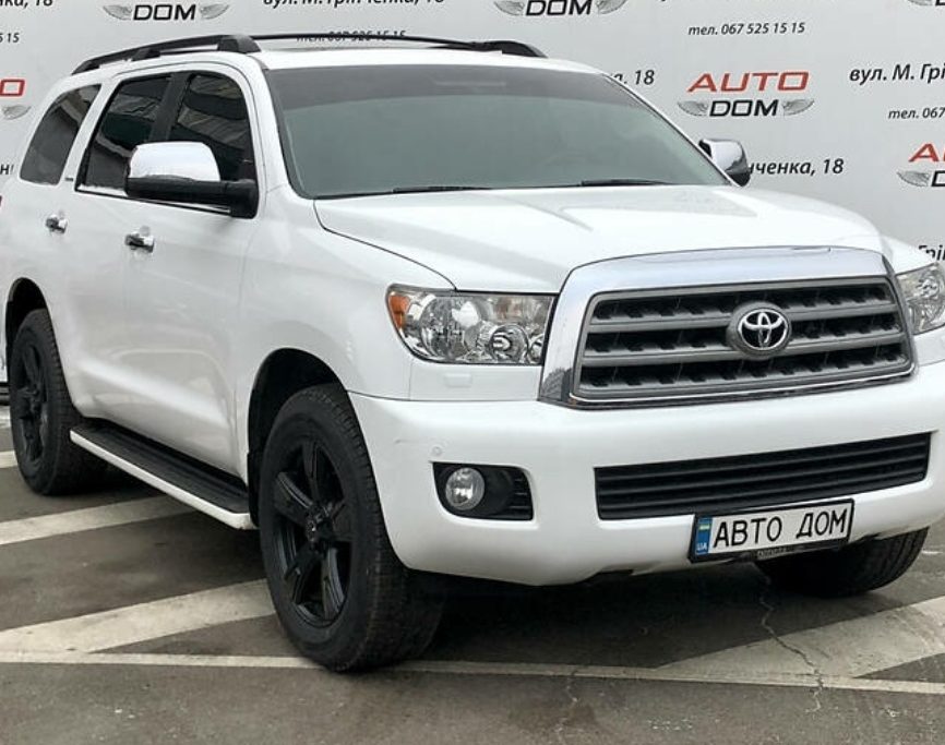 Toyota Sequoia 2014