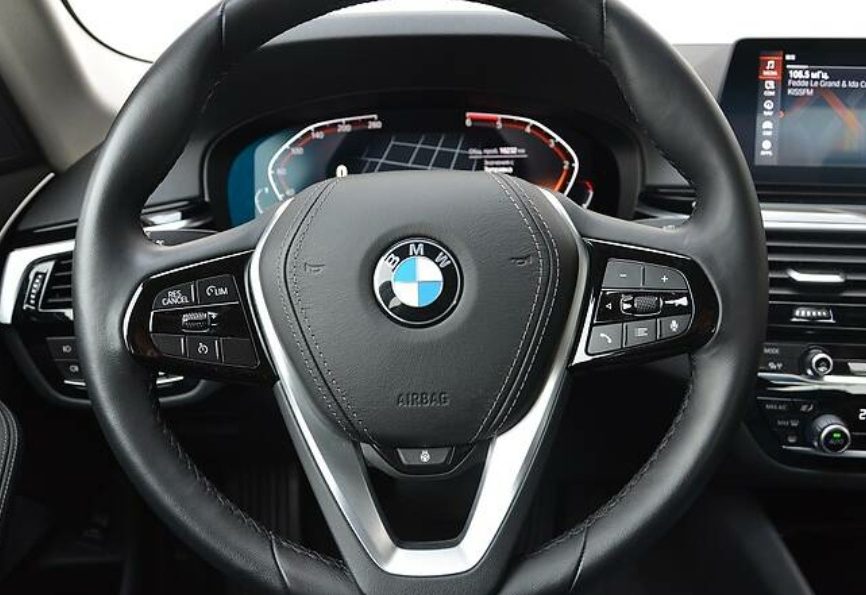 BMW 520 2019