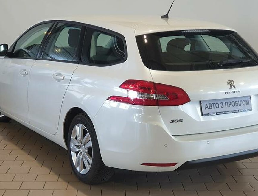 Peugeot 308 SW 2016