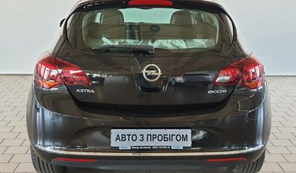 Opel Astra J 2015