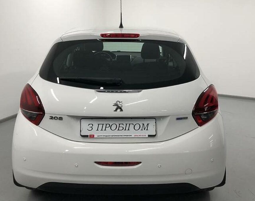 Peugeot 208 2016