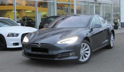 Tesla Model S 2018