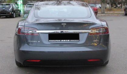 Tesla Model S 2018